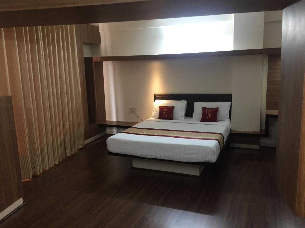 Hotel Grand Bee Bangalore Eksteriør billede