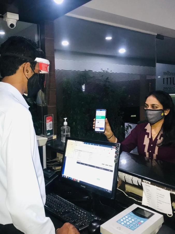 Hotel Grand Bee Bangalore Eksteriør billede