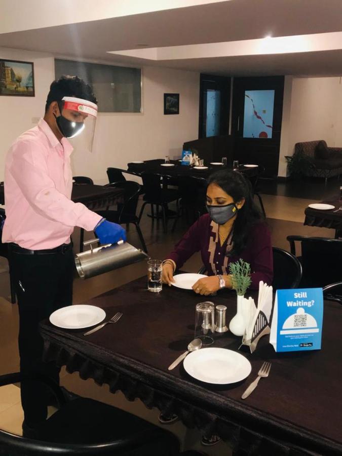 Hotel Grand Bee Bangalore Eksteriør billede