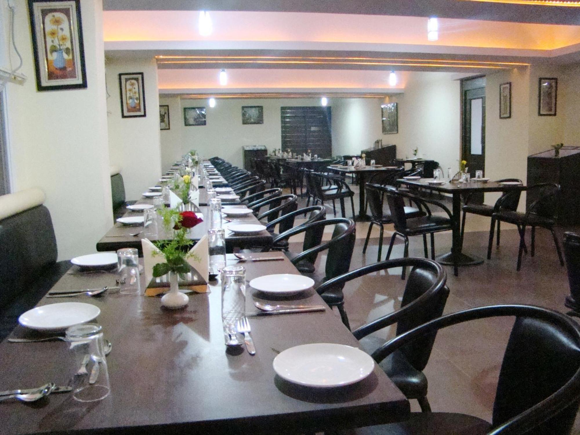 Hotel Grand Bee Bangalore Eksteriør billede