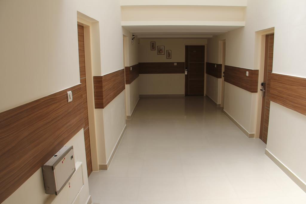 Hotel Grand Bee Bangalore Eksteriør billede