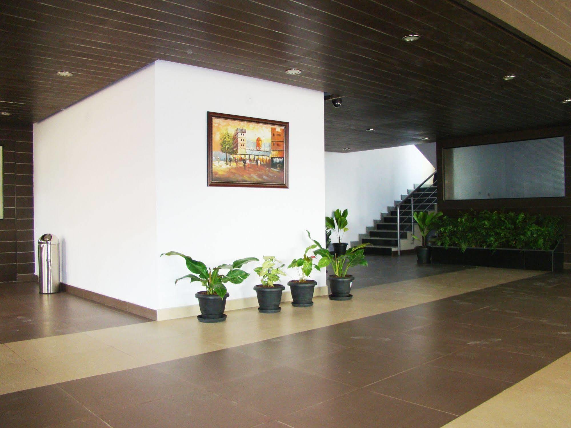 Hotel Grand Bee Bangalore Eksteriør billede